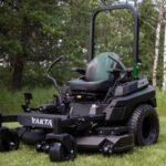 Yakta yxr 320 mower front angle grass