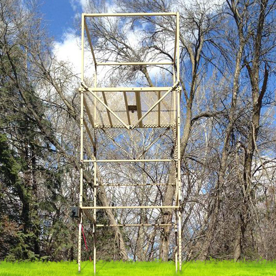 Traveling tower